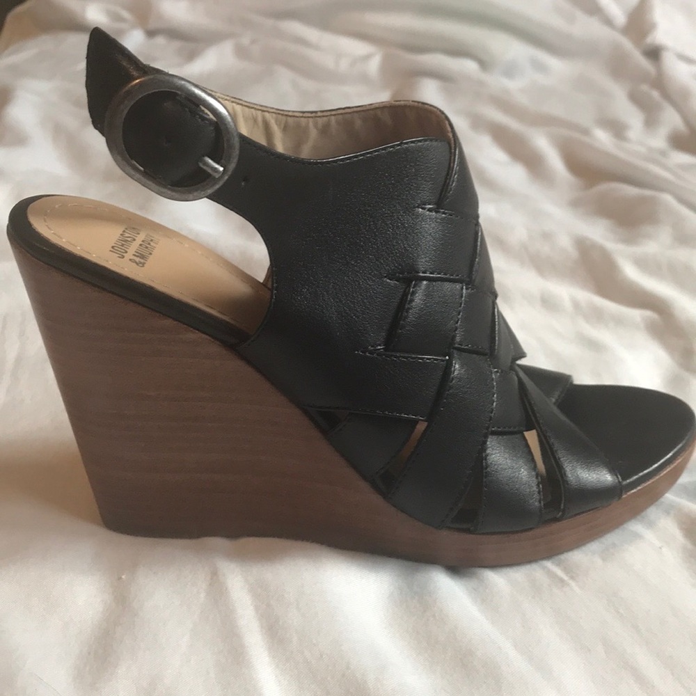 Johnston & Murphy Missy Strappy Black Wedge
